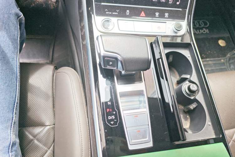 Used Audi A8 2021 A8L 50 TFSI quattro Comfort Model Gear Lever