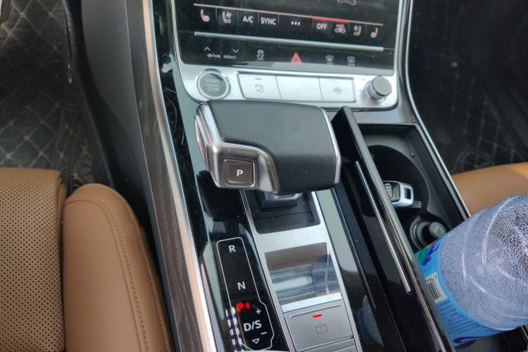 Used Audi A8 2021 A8L 50 TFSI quattro Comfort Model Gear Lever