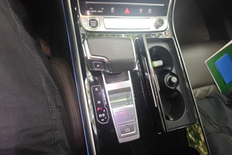 Used Audi A8 2021 A8L 50 TFSI quattro Comfort Model Gear Lever