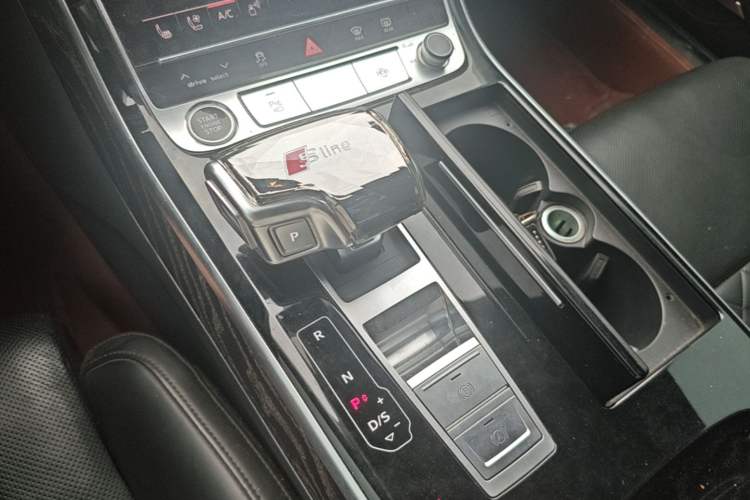 Used Audi A8 2021 A8L 50 TFSI quattro Comfort Model Gear Lever