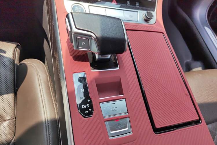 Used Audi A8 2021 A8L 50 TFSI quattro Comfort Model Gear Lever