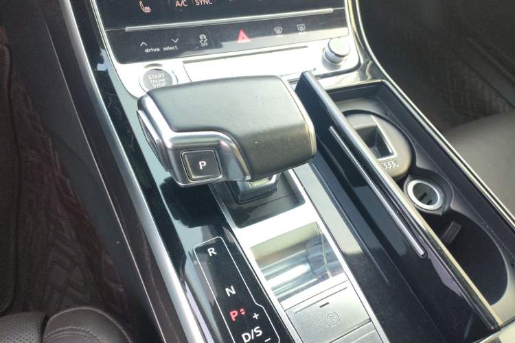 Used Audi A8 2021 A8L 50 TFSI quattro Comfort Model Gear Lever