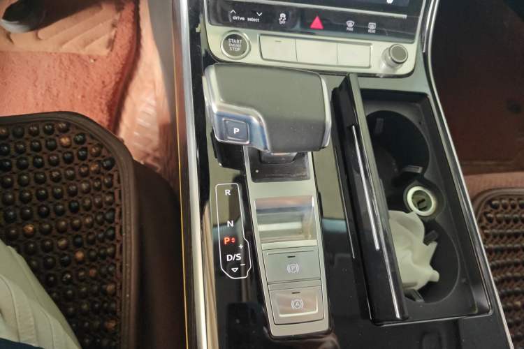 Used Audi A8 2021 A8L 50 TFSI quattro Comfort Model Gear Lever