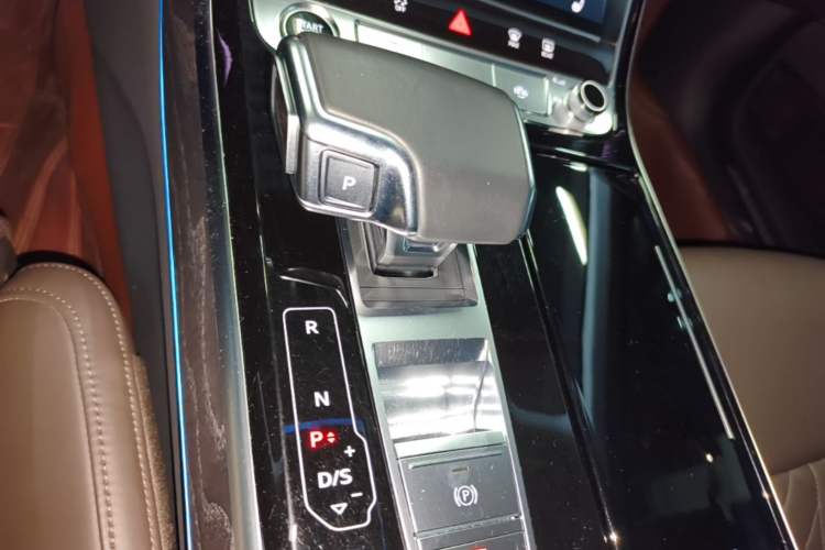 Used Audi A8 2021 A8L 50 TFSI quattro Comfort Model Gear Lever