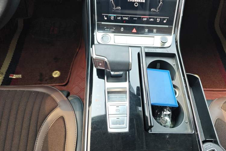 Used Audi A8 2021 A8L 50 TFSI quattro Comfort Model Gear Lever