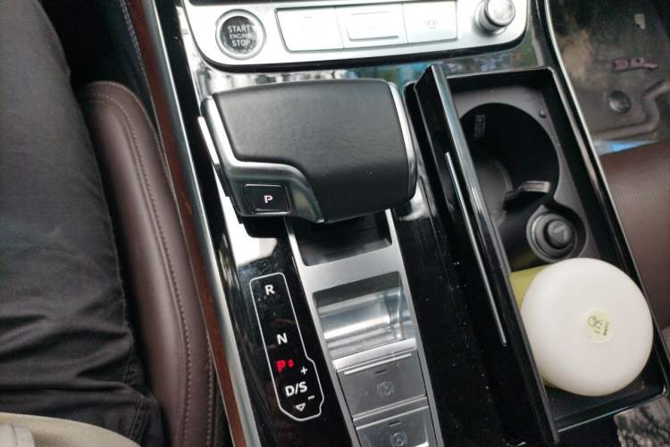 Used Audi A8 2021 A8L 55 TFSI quattro Luxury Model Gear Lever