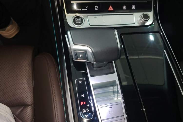 Used Audi A8 2021 A8L 50 TFSI quattro Comfort Model Gear Lever
