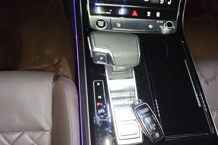 Used Audi A8 2021 A8L 50 TFSI quattro Comfort Model Gear Lever