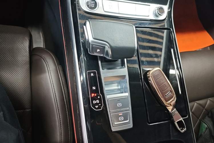 Used Audi A8 2021 A8L 50 TFSI quattro Comfort Model Gear Lever