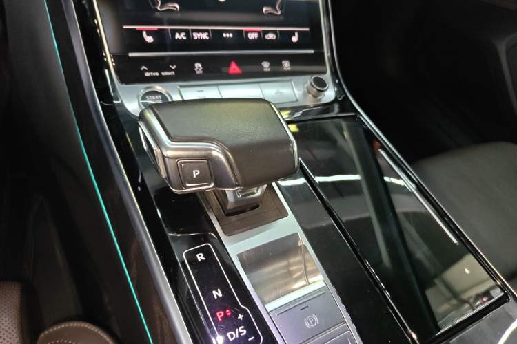 Used Audi A8 2021 A8L 50 TFSI quattro Comfort Model Gear Lever
