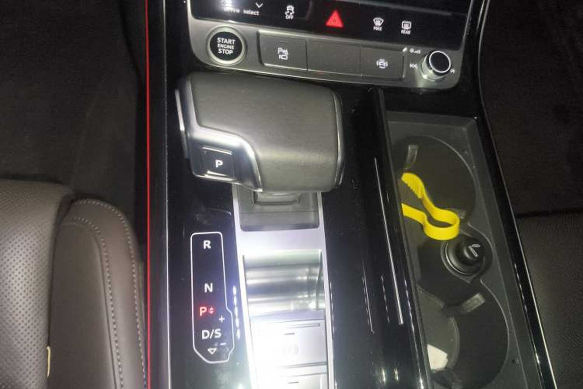 Used Audi A8 2021 A8L 50 TFSI quattro Comfort Model Gear Lever