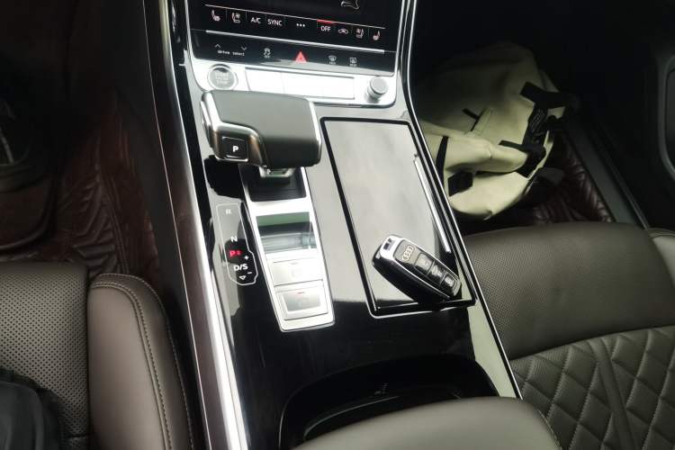 Used Audi A8 2021 A8L 50 TFSI quattro Comfort Model Gear Lever