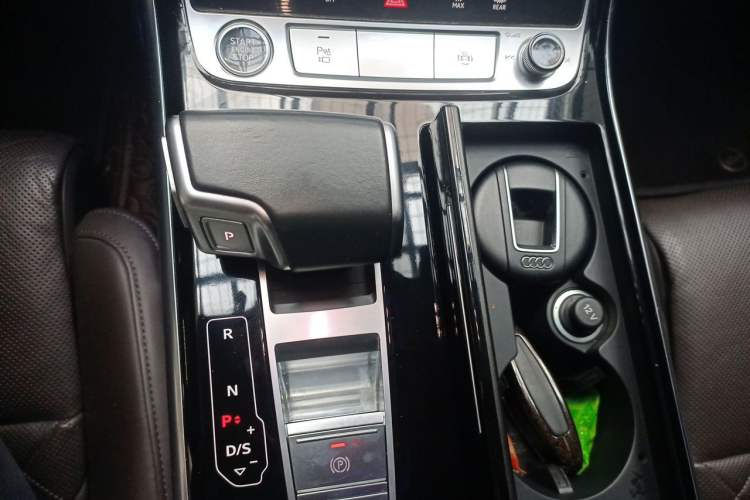 Used Audi A8 2021 A8L 50 TFSI quattro Comfort Model Gear Lever