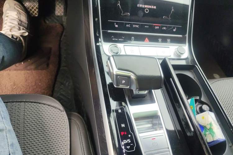 Used Audi A8 2021 A8L 50 TFSI quattro Comfort Model Gear Lever