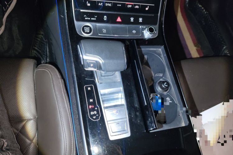 Used Audi A8 2021 A8L 50 TFSI quattro Comfort Model Gear Lever
