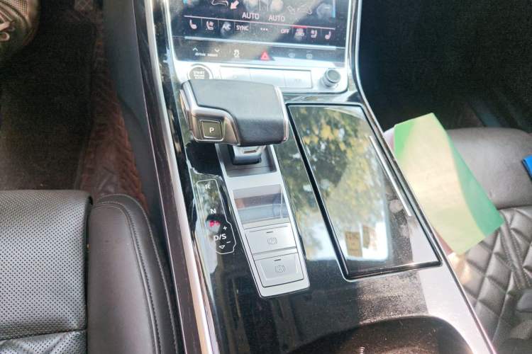 Used Audi A8 2021 A8L 50 TFSI quattro Comfort Model Gear Lever