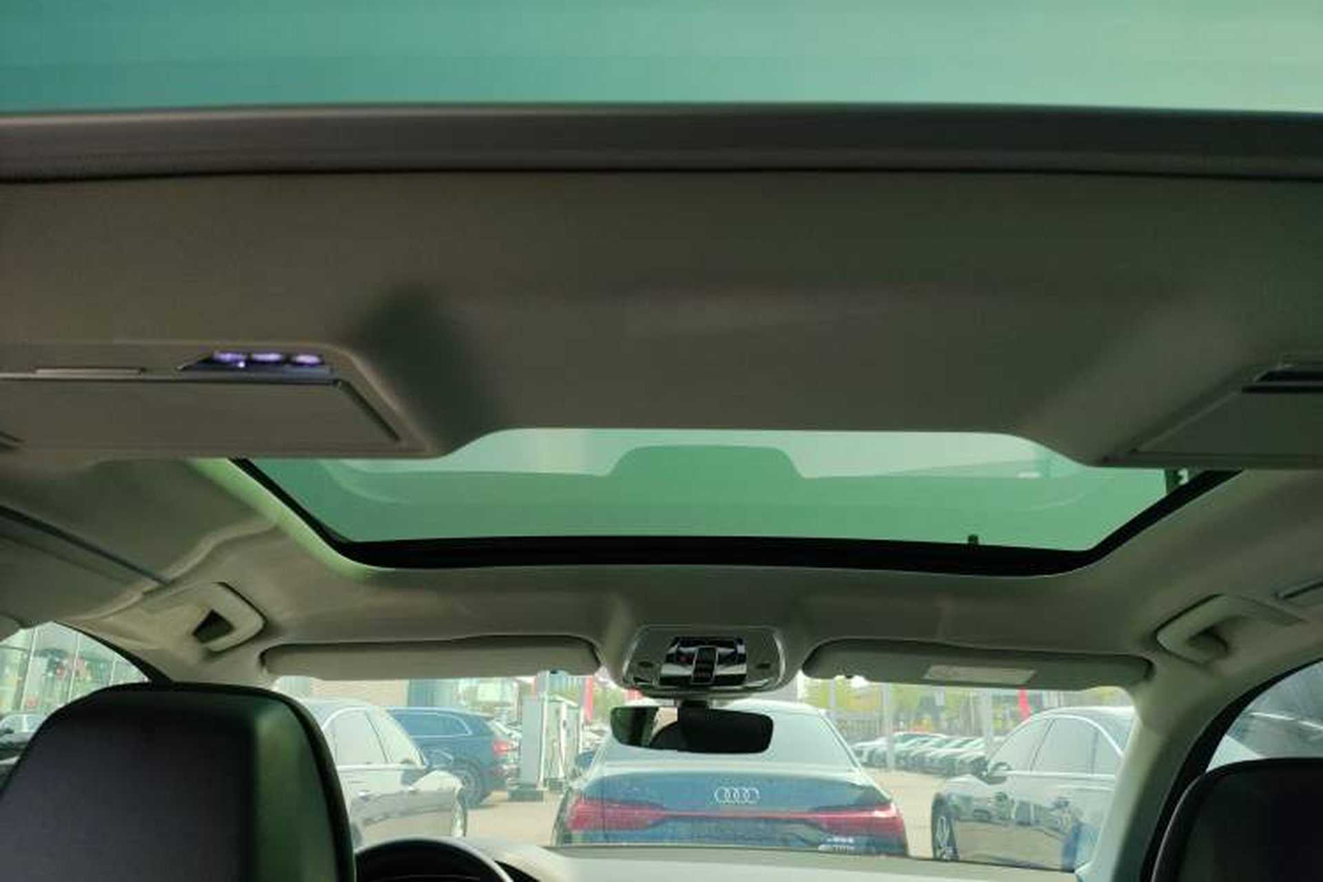 Used Audi A8 2021 A8L 50 TFSI quattro Comfort Model Headliner