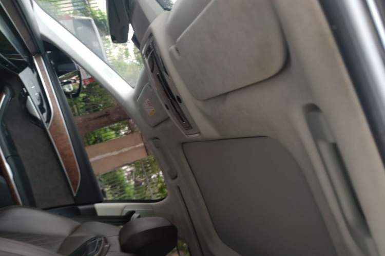 Used Audi A8 2021 A8L 55 TFSI quattro Luxury Model Headliner