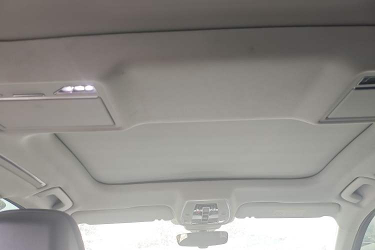 Used Audi A8 2021 A8L 50 TFSI quattro Comfort Model Headliner