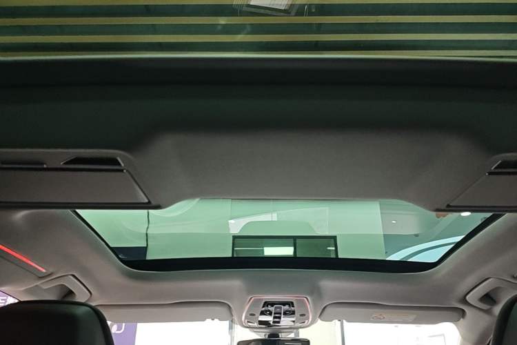Used Audi A8 2021 A8L 50 TFSI quattro Comfort Model Headliner