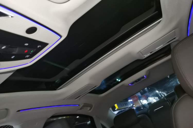 Used Audi A8 2021 A8L 50 TFSI quattro Comfort Model Headliner