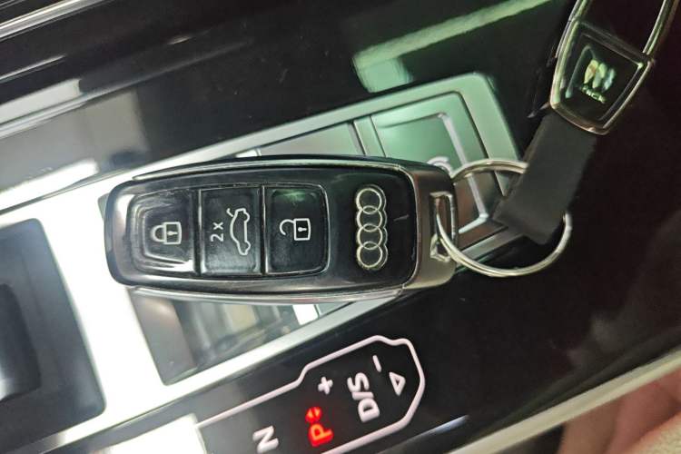 Used Audi A8 2021 A8L 50 TFSI quattro Comfort Model Interior 1
