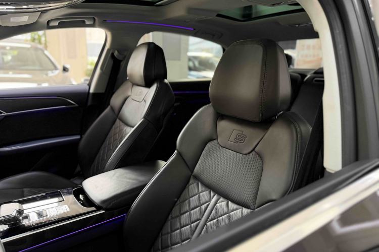 Used Audi A8 2021 A8L 50 TFSI quattro Comfort Model Interior 6