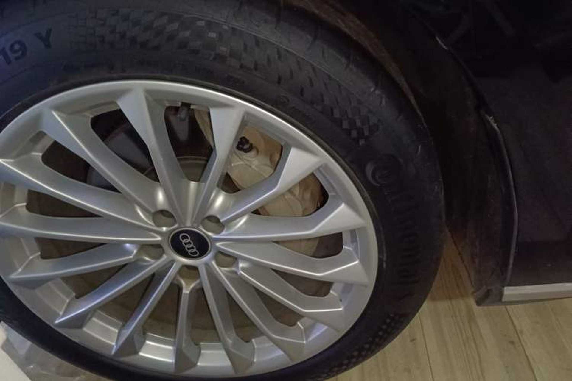 Used Audi A8 2021 A8L 50 TFSI quattro Comfort Model Left Front Wheel Hub