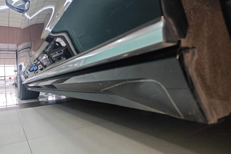 Used Audi A8 2021 A8L 50 TFSI quattro Comfort Model Left Side Sill