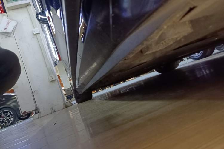 Used Audi A8 2021 A8L 50 TFSI quattro Comfort Model Left Side Sill