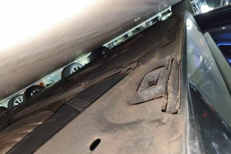 Used Audi A8 2021 A8L 50 TFSI quattro Comfort Model Left Side Sill