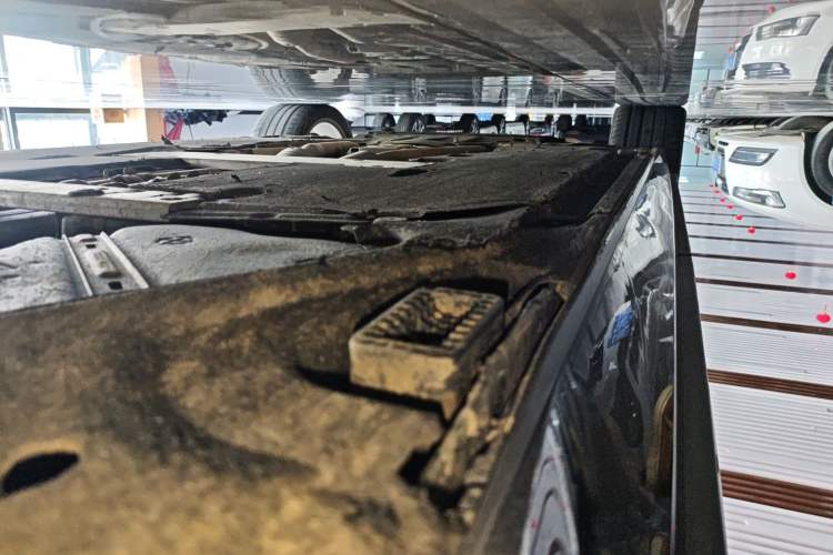 Used Audi A8 2021 A8L 50 TFSI quattro Luxury Model Left Side Sill