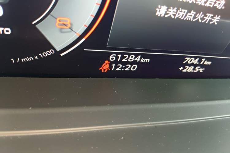 Used Audi A8 2021 A8L 50 TFSI quattro Comfort Model Odometer Close Up