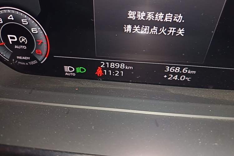 Used Audi A8 2021 A8L 50 TFSI quattro Comfort Model Odometer Close Up