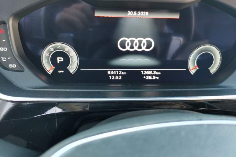 Used Audi A8 2021 A8L 50 TFSI quattro Comfort Model Odometer Close Up