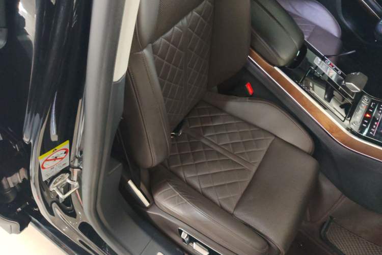 Used Audi A8 2021 A8L 55 TFSI quattro Luxury Model Right Front Seat