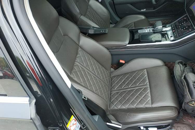 Used Audi A8 2021 A8L 50 TFSI quattro Comfort Model Right Front Seat