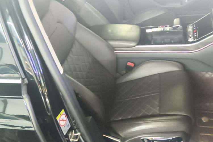 Used Audi A8 2021 A8L 50 TFSI quattro Comfort Model Right Front Seat