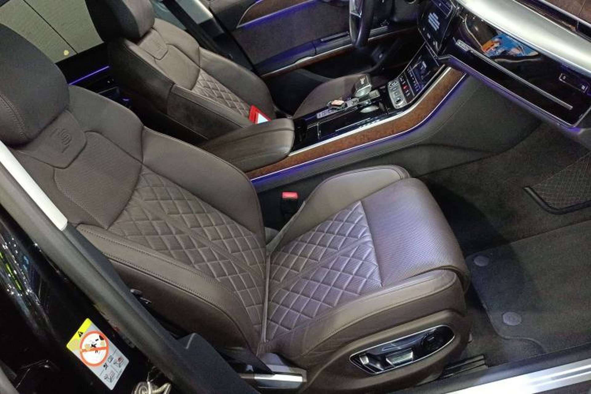 Used Audi A8 2021 A8L 50 TFSI quattro Luxury Model Right Front Seat