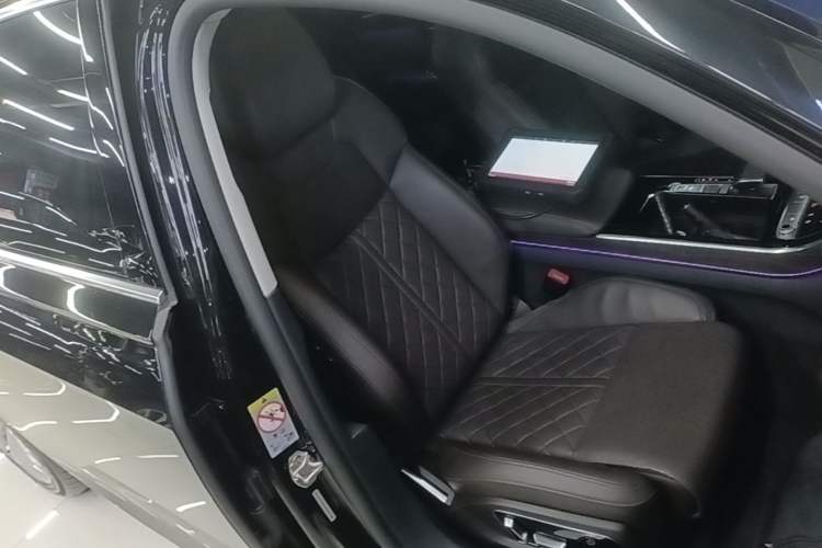 Used Audi A8 2021 A8L 50 TFSI quattro Comfort Model Right Front Seat