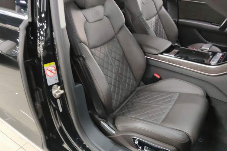 Used Audi A8 2021 A8L 50 TFSI quattro Comfort Model Right Front Seat