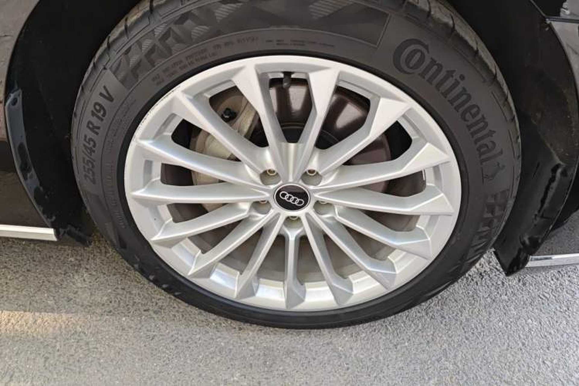 Used Audi A8 2021 A8L 50 TFSI quattro Comfort Model Right Front Wheel Hub