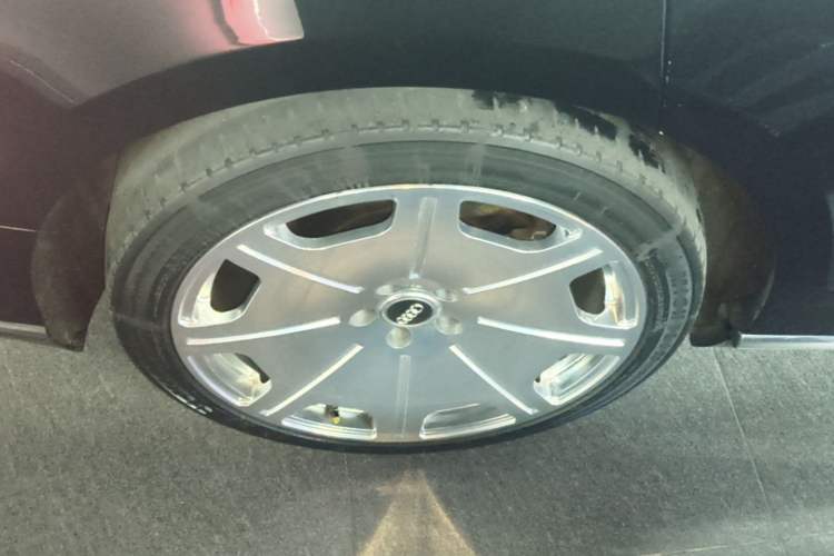 Used Audi A8 2021 A8L 50 TFSI quattro Comfort Model Right Rear Wheel Hub