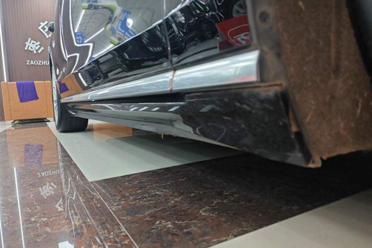 Used Audi A8 2021 A8L 50 TFSI quattro Comfort Model Right Side Sill