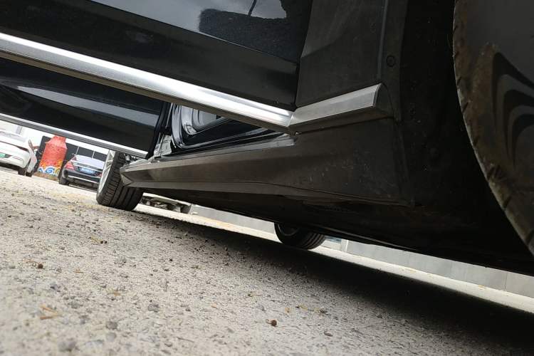 Used Audi A8 2021 A8L 50 TFSI quattro Comfort Model Right Side Sill