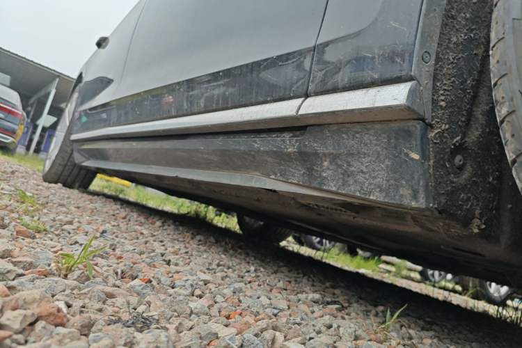 Used Audi A8 2021 A8L 50 TFSI quattro Comfort Model Right Side Sill