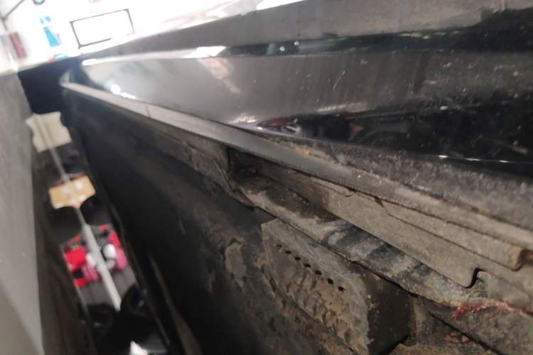 Used Audi A8 2021 A8L 50 TFSI quattro Comfort Model Right Side Sill