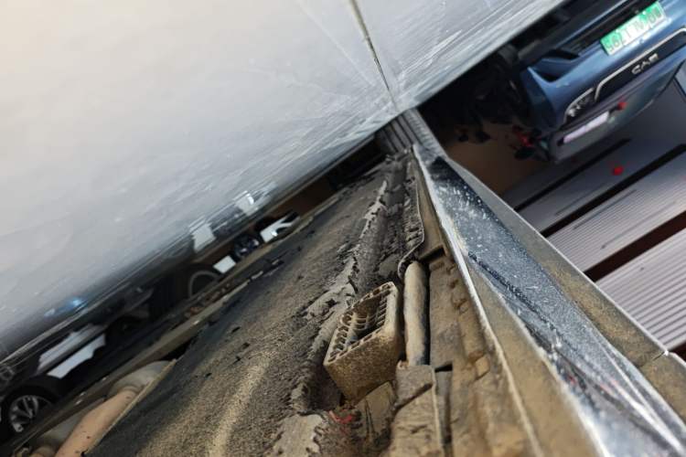 Used Audi A8 2021 A8L 50 TFSI quattro Luxury Model Right Side Sill
