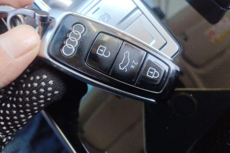 Used Audi A8 2021 A8L 50 TFSI quattro Comfort Model Vehicle Key