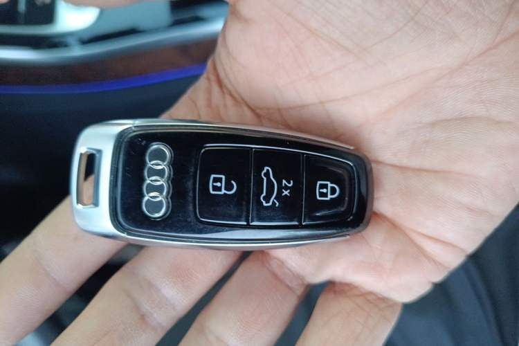 Used Audi A8 2021 A8L 55 TFSI quattro Luxury Model Vehicle Key